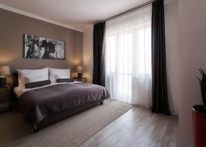 Amazing Design Dohany Str Апартаменты *