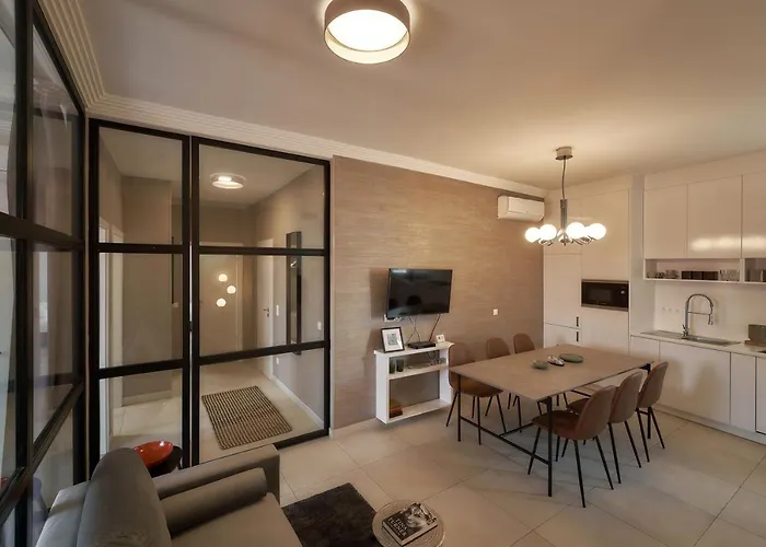 Amazing Design Dohany Str شقة